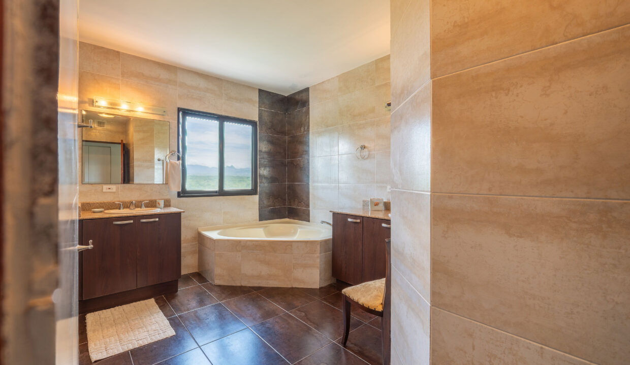 Vista Mar Panama condo for sale