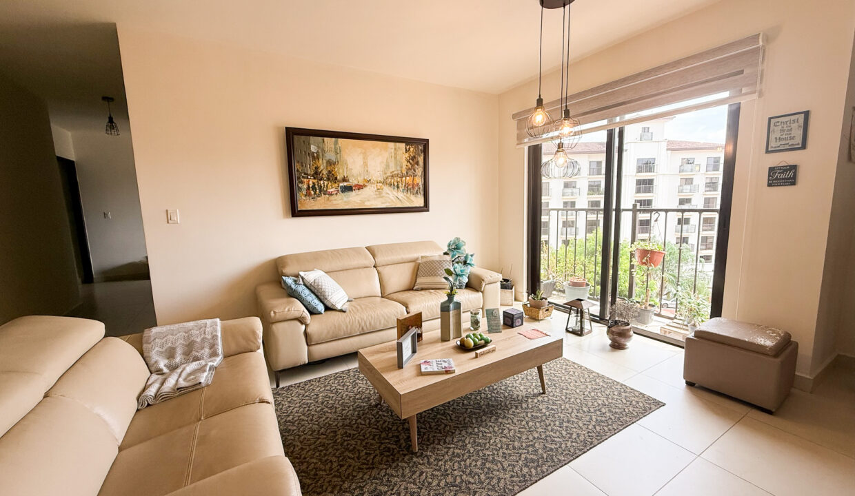 Embassy Village Clayton Panama condo for sale (2)