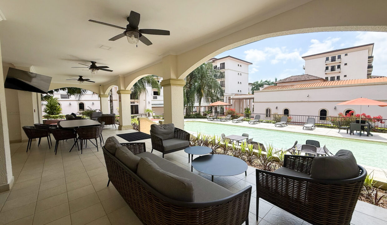 Embassy Village Clayton Panama condo for sale (34)