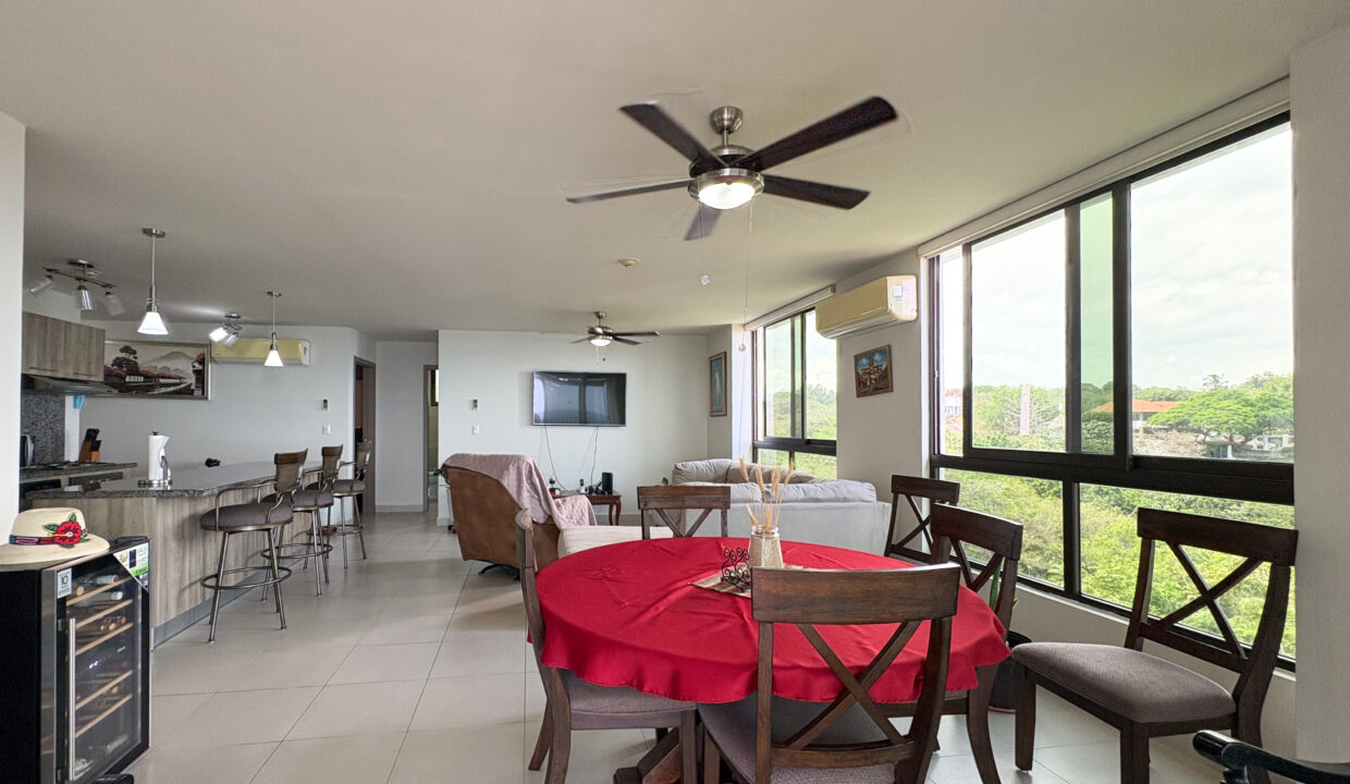 Ensenada Panama condo for rent