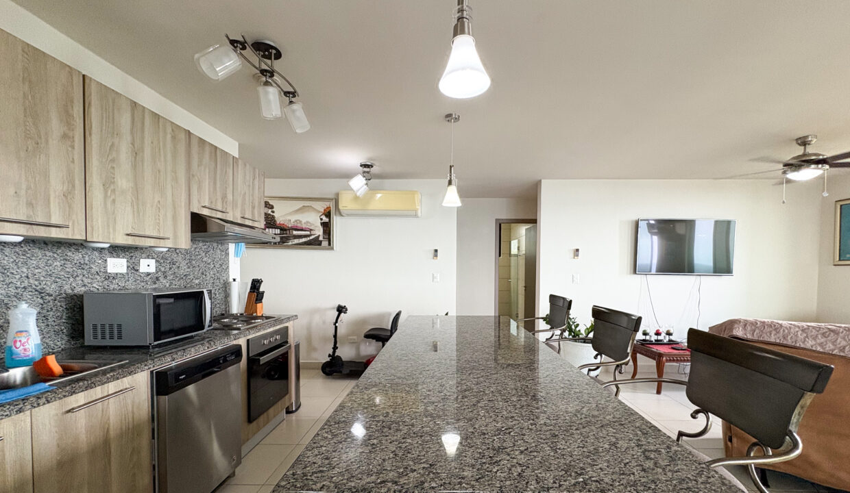 Ensenada Panama condo for rent