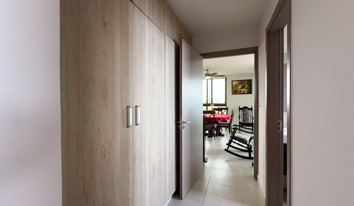Ensenada Panama condo for rent