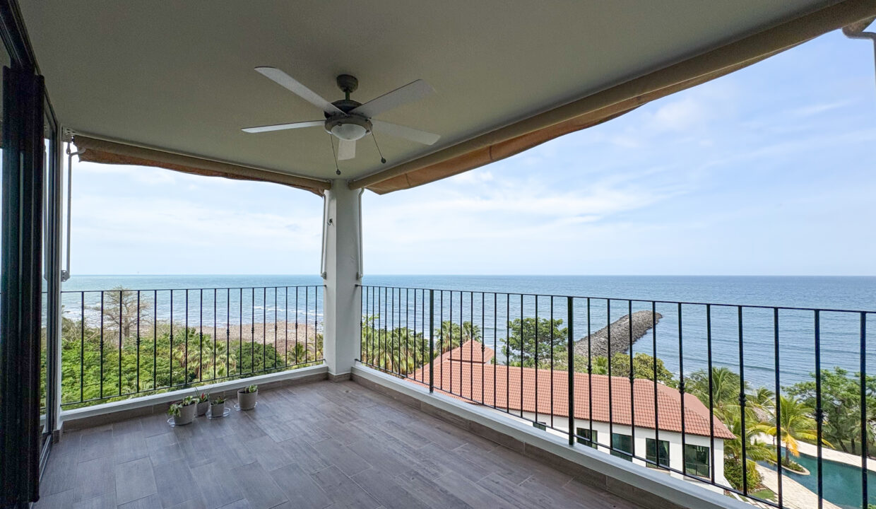 Ensenada Panama condo for rent