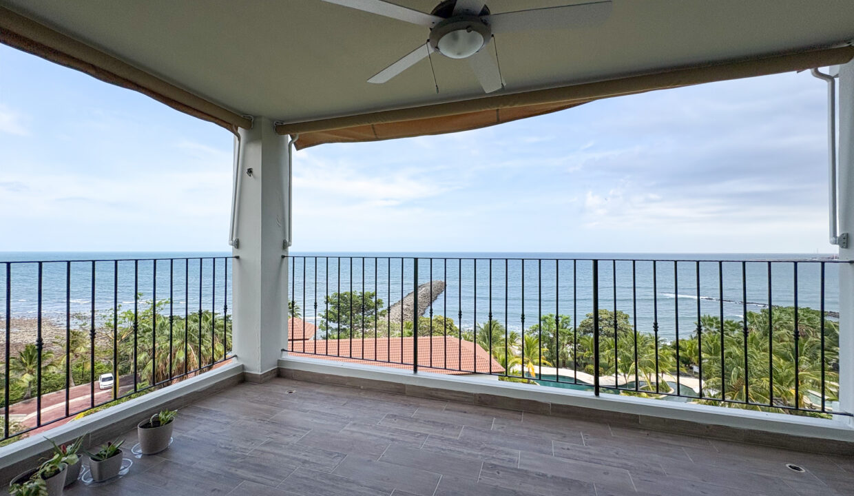 Ensenada Panama condo for rent