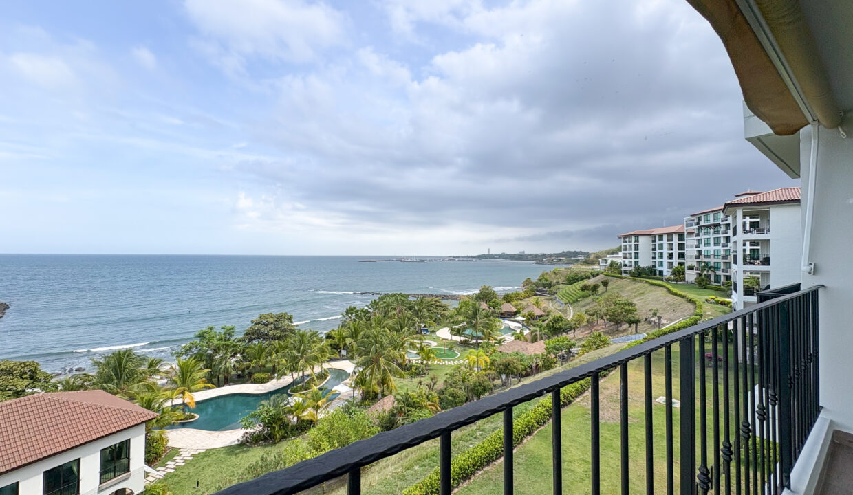Ensenada Panama condo for rent