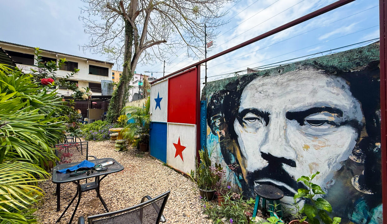 Mamallena Panama Hostel for sale (17)