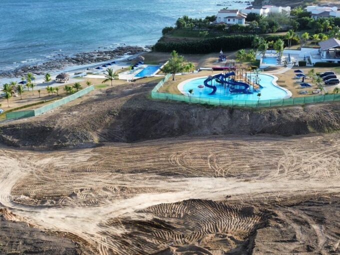 Image of lot for sale with ocean views in Mare Casamar