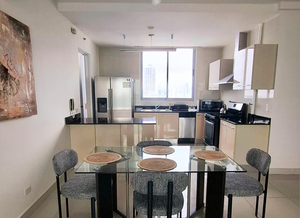 two-bedroom-condo-for-rent-allure-avenida-balboa-6