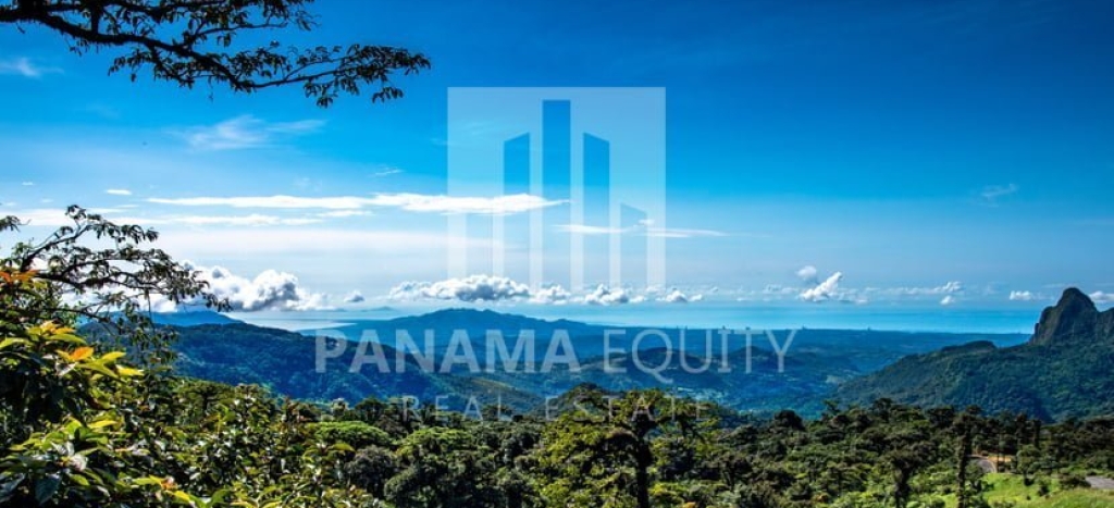 mountains-in-Panama-altos-del-maria