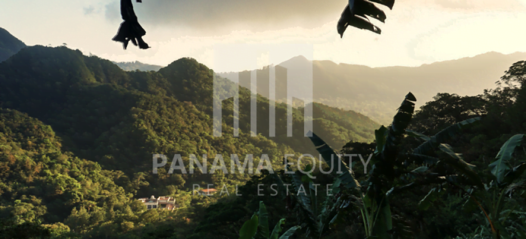 best places to live in Panama - El Valle